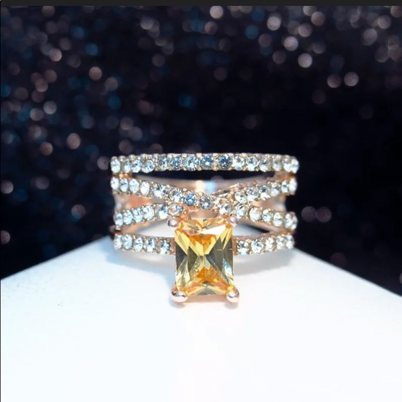 18k Rose Gold Morganite & White Sapphire Pavè Ring - Picture 8 of 9